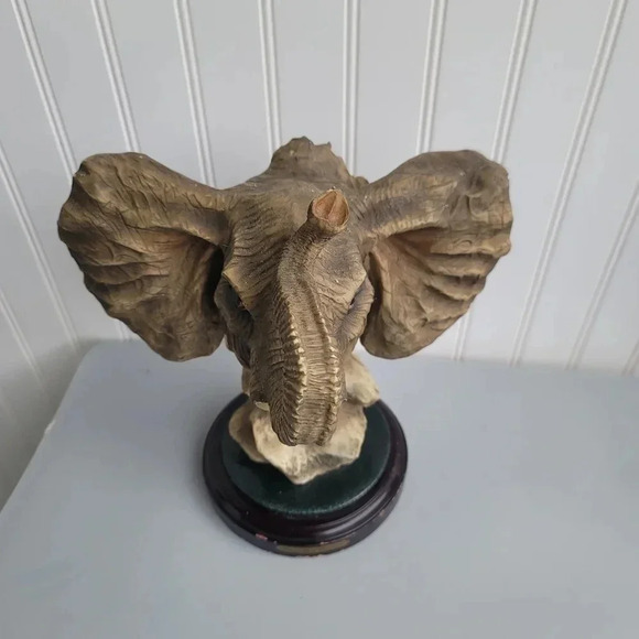 Beautiful David Mark Creations Elephant Statue 11" Vintage Home Decor Safari - Picture 3 of 15